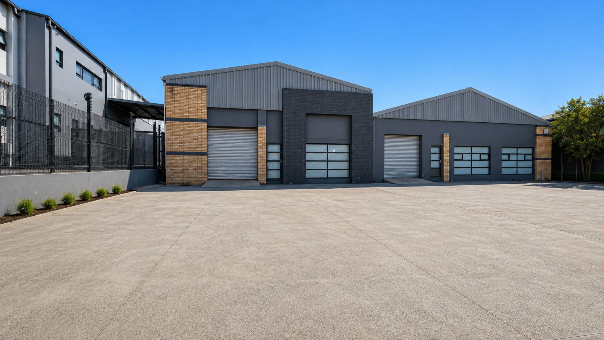 Commercial industrial property to rent in Marburg - 1PSH1745628