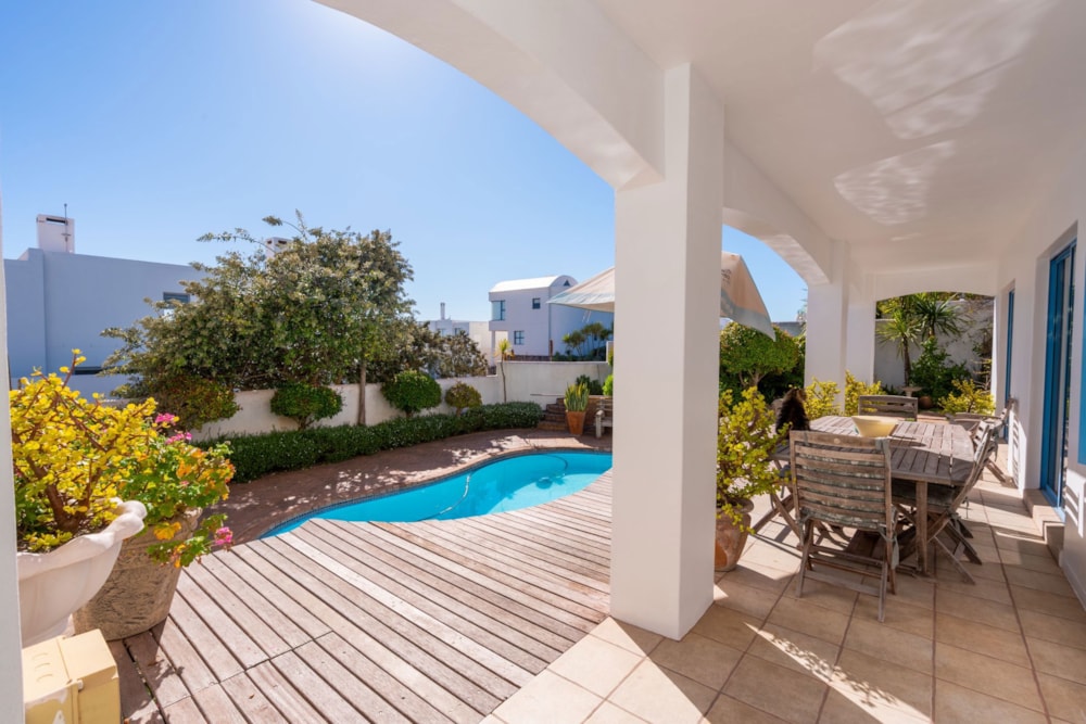 House for sale in Paradise Beach, Langebaan - LA1747509 House for sale in Paradise Beach, Langebaan - LA1747509