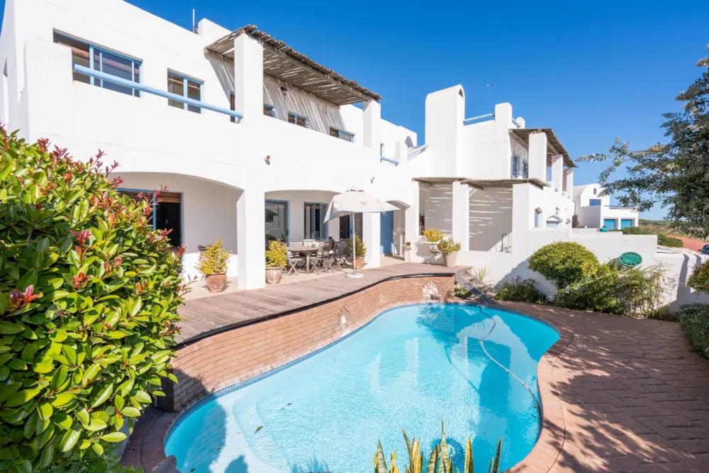 House for sale in Paradise Beach, Langebaan - LA1747509 House for sale in Paradise Beach, Langebaan - LA1747509