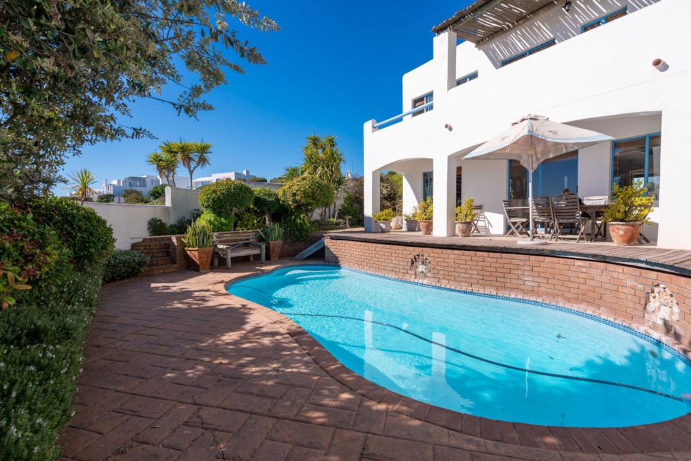 House for sale in Paradise Beach, Langebaan - LA1747509 House for sale in Paradise Beach, Langebaan - LA1747509