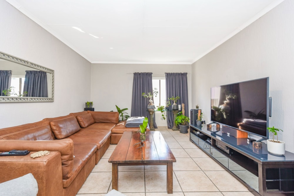 Single-storey house to rent in Fourways Gardens - FYL1747470 Single-storey house to rent in Fourways Gardens - FYL1747470