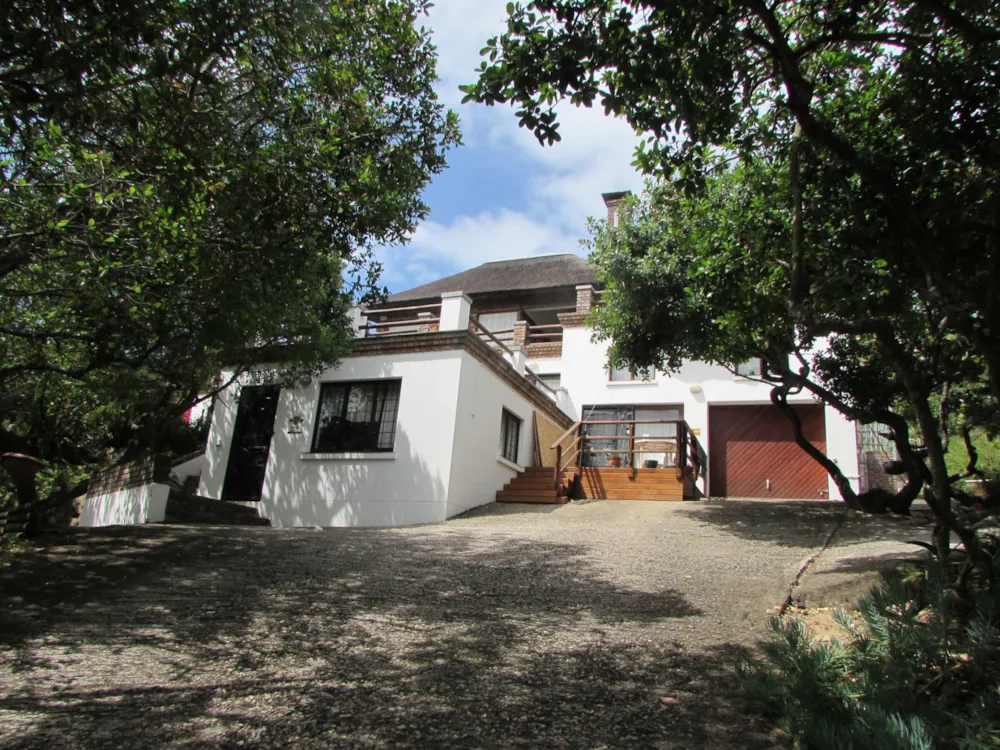 Double-storey house for sale in Meedingsride - 1SH1744754 Double-storey house for sale in Meedingsride - 1SH1744754