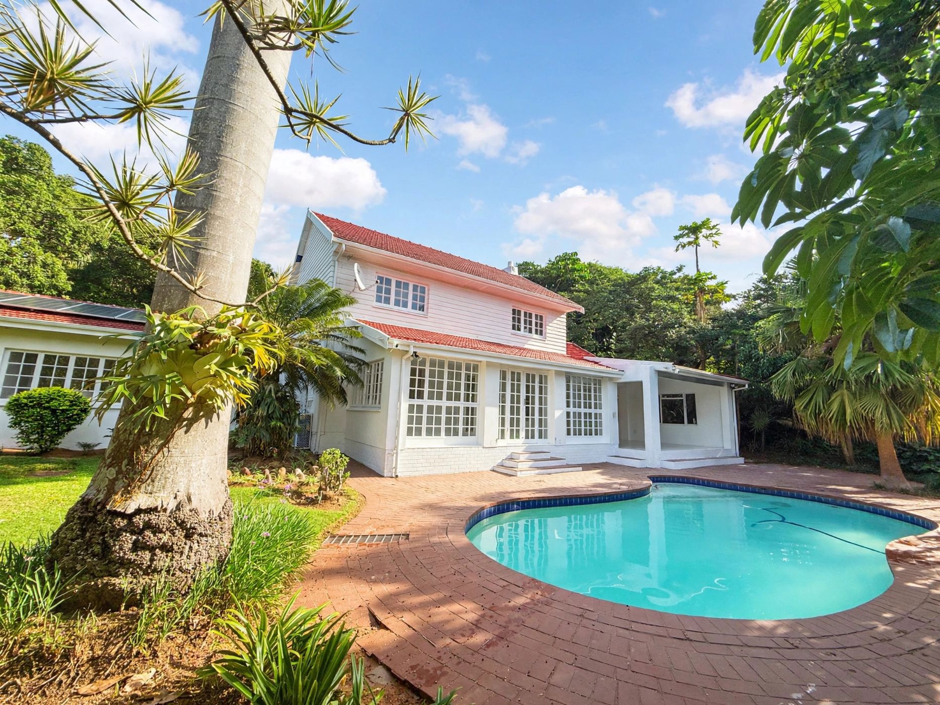 Double-storey house for sale in Durban North - 1ND1743282