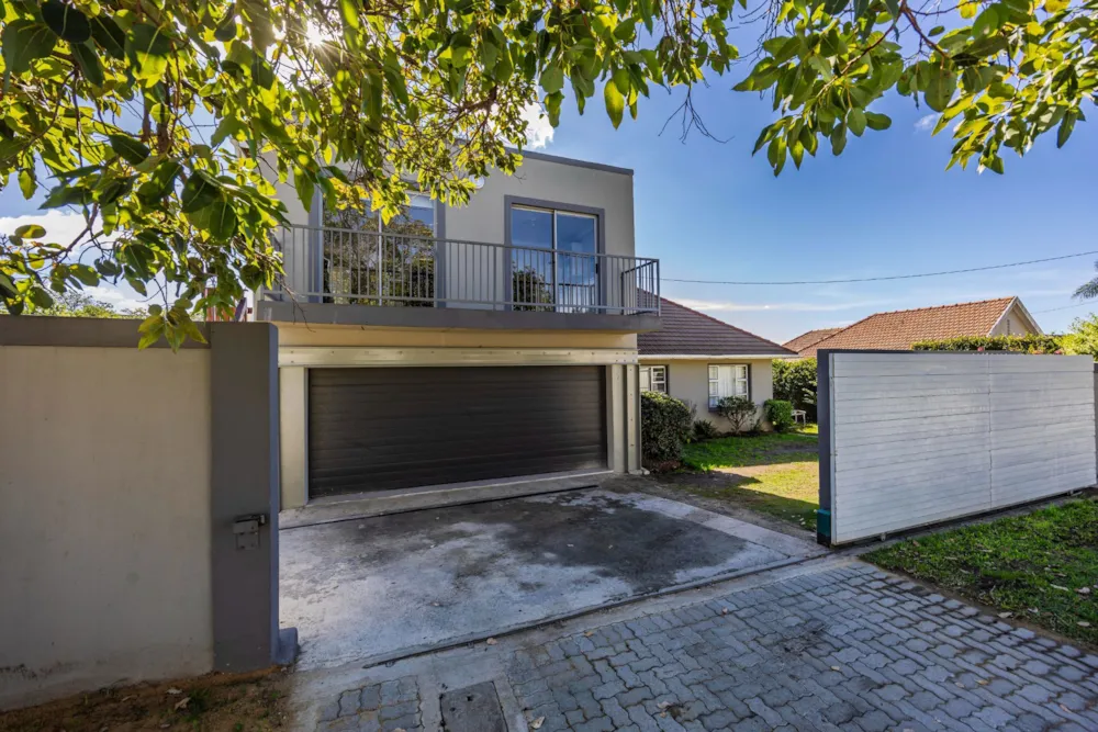 House for sale in Bonnie Doon - 1EZ1745984