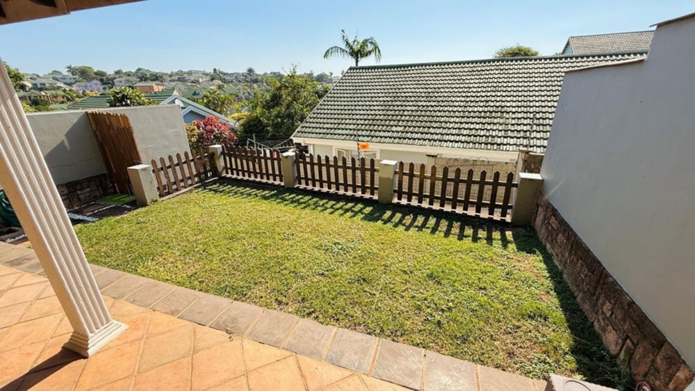 Security complex home to rent in Somerset Park, uMhlanga - 1ND1744709 Security complex home to rent in Somerset Park, uMhlanga - 1ND1744709