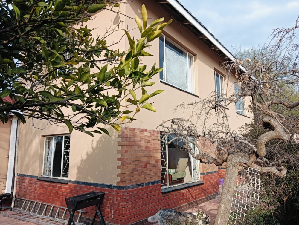 Double-storey house for sale in Brandfort - 1BX1740762 Double-storey house for sale in Brandfort - 1BX1740762