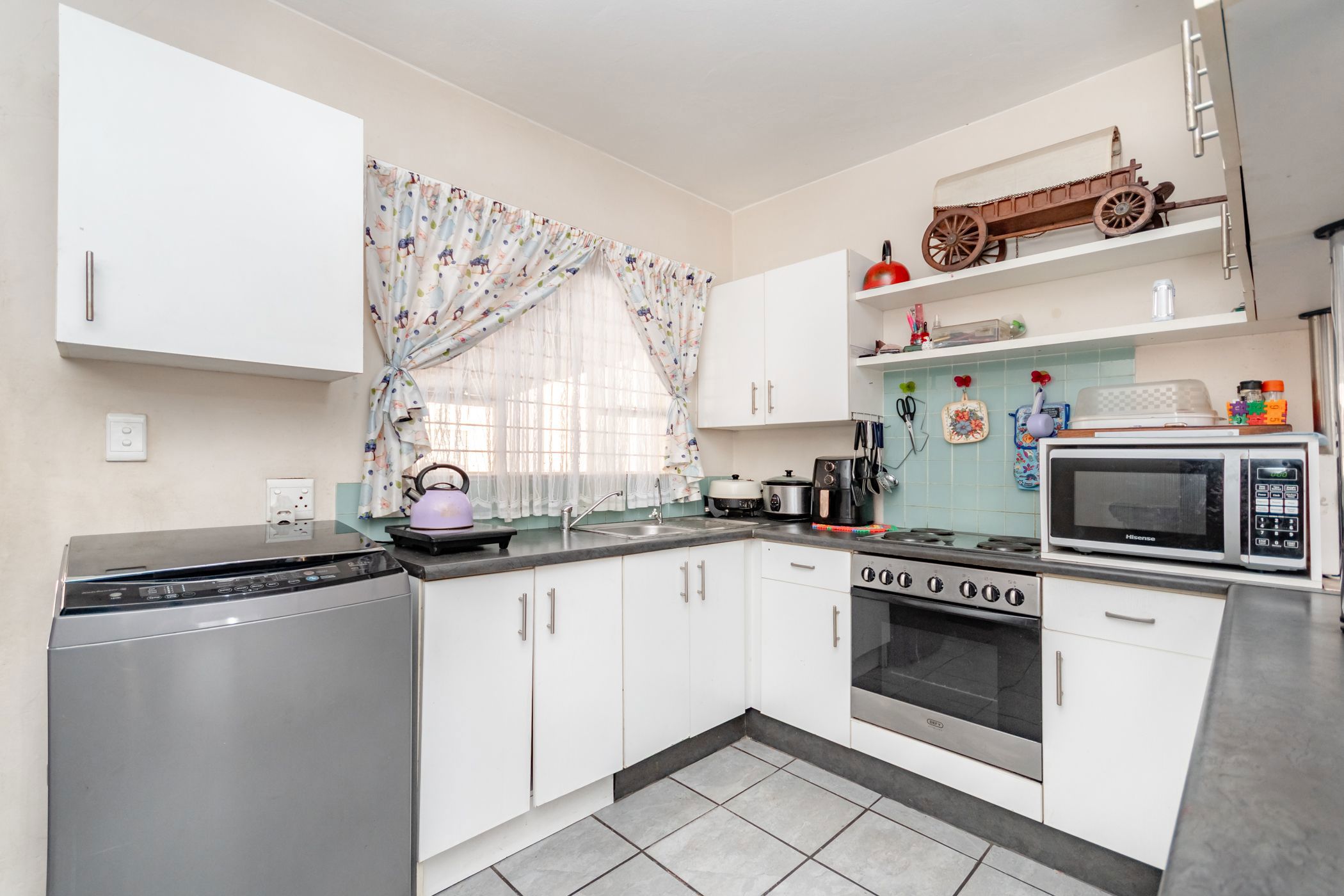 Townhouse for sale in Brenthurst - 1BJ1734212