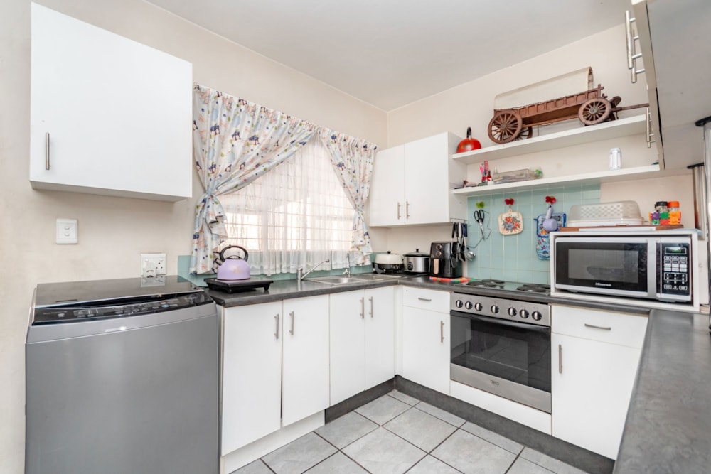 Townhouse for sale in Brenthurst - 1BJ1734212 Townhouse for sale in Brenthurst - 1BJ1734212