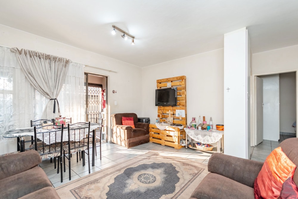 Townhouse for sale in Brenthurst - 1BJ1734212 Townhouse for sale in Brenthurst - 1BJ1734212