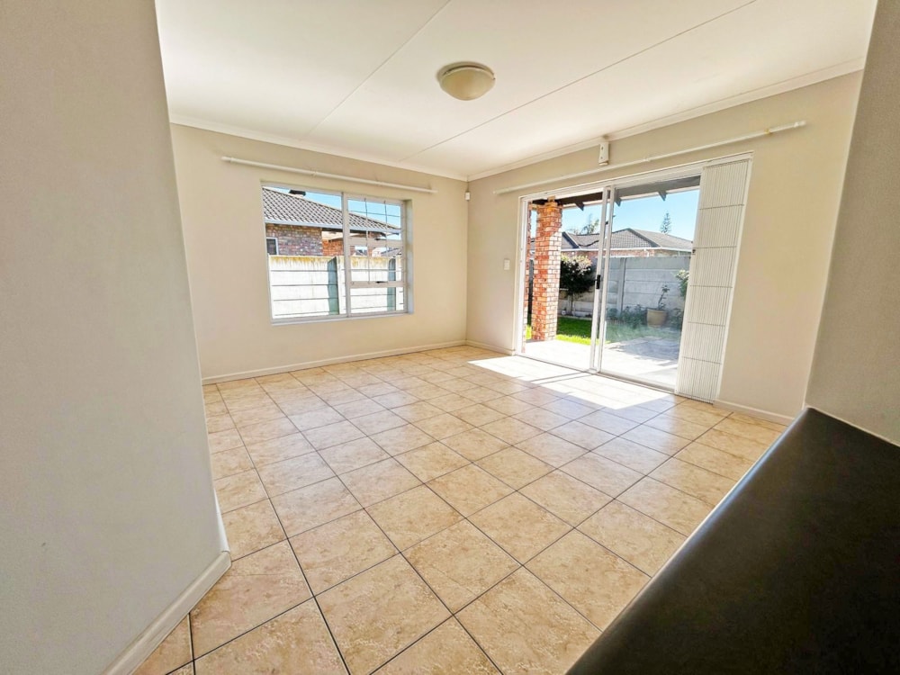 Townhouse for sale in Kabega - 1PLZ1746240