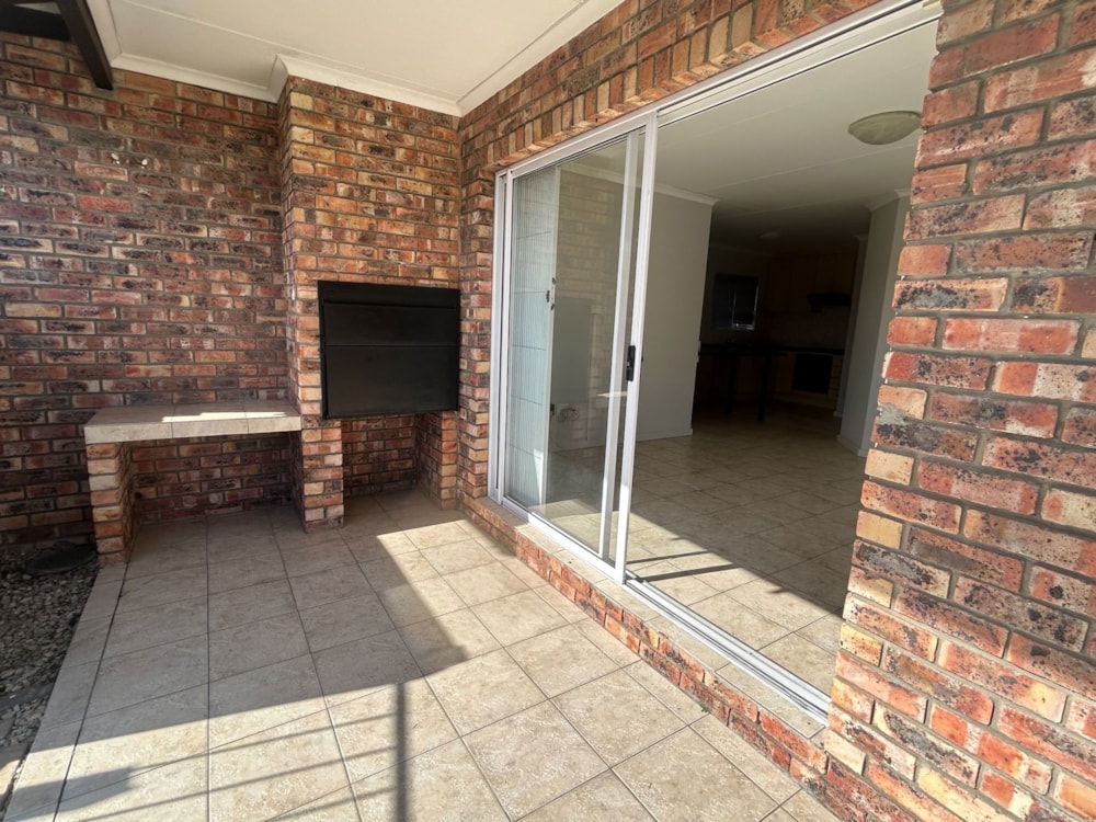 Townhouse for sale in Kabega - 1PLZ1746240 Townhouse for sale in Kabega - 1PLZ1746240