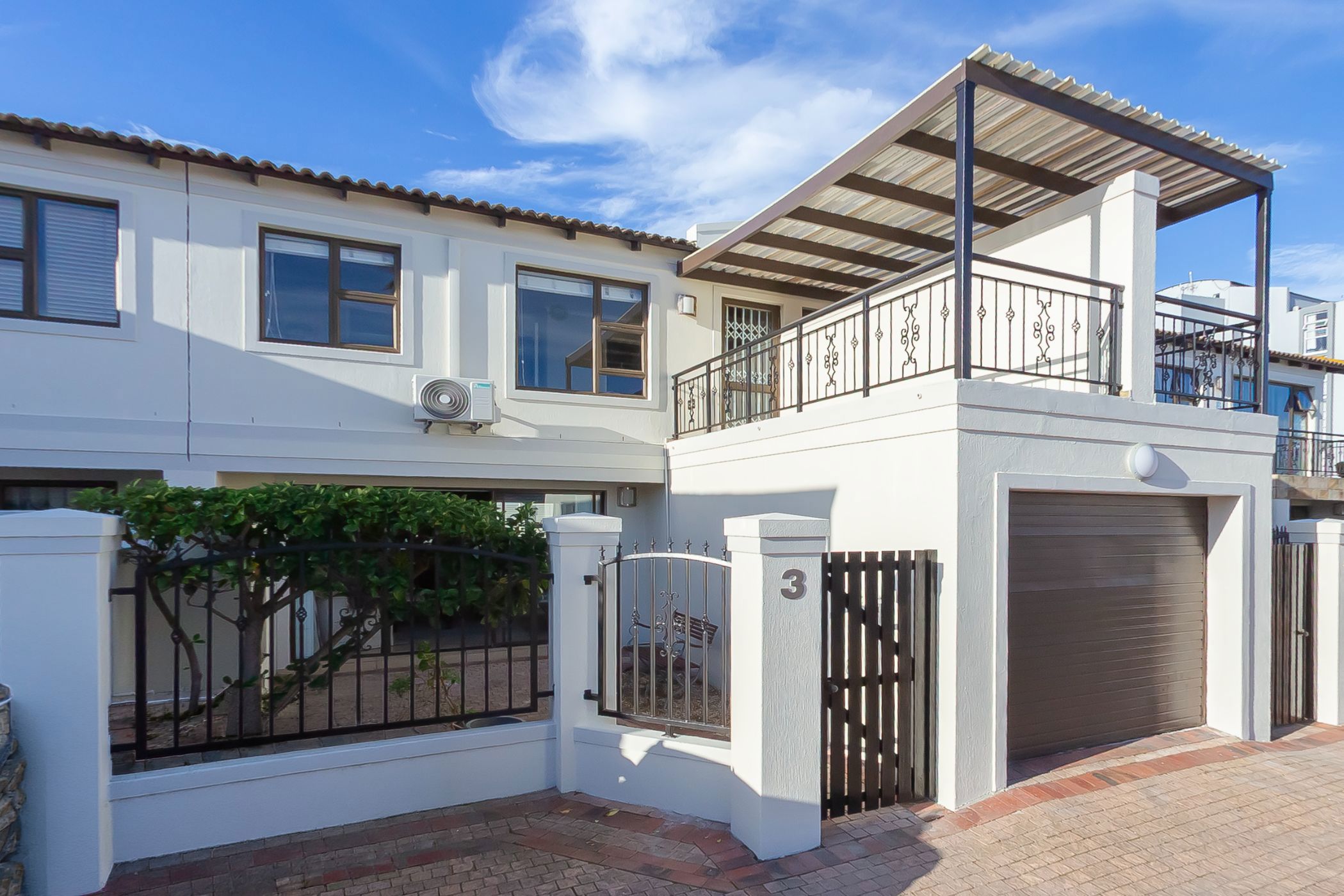 Townhouse for sale in Bloubergrant - 1TV1744652