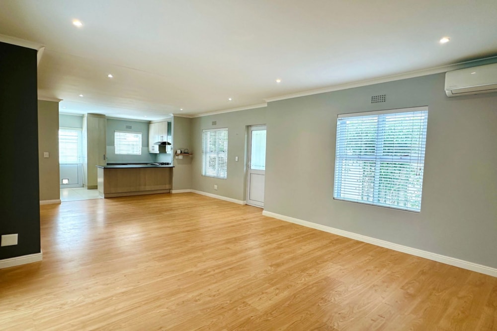 House to rent in Sunningdale, Blouberg - 1TV1744281 House to rent in Sunningdale, Blouberg - 1TV1744281