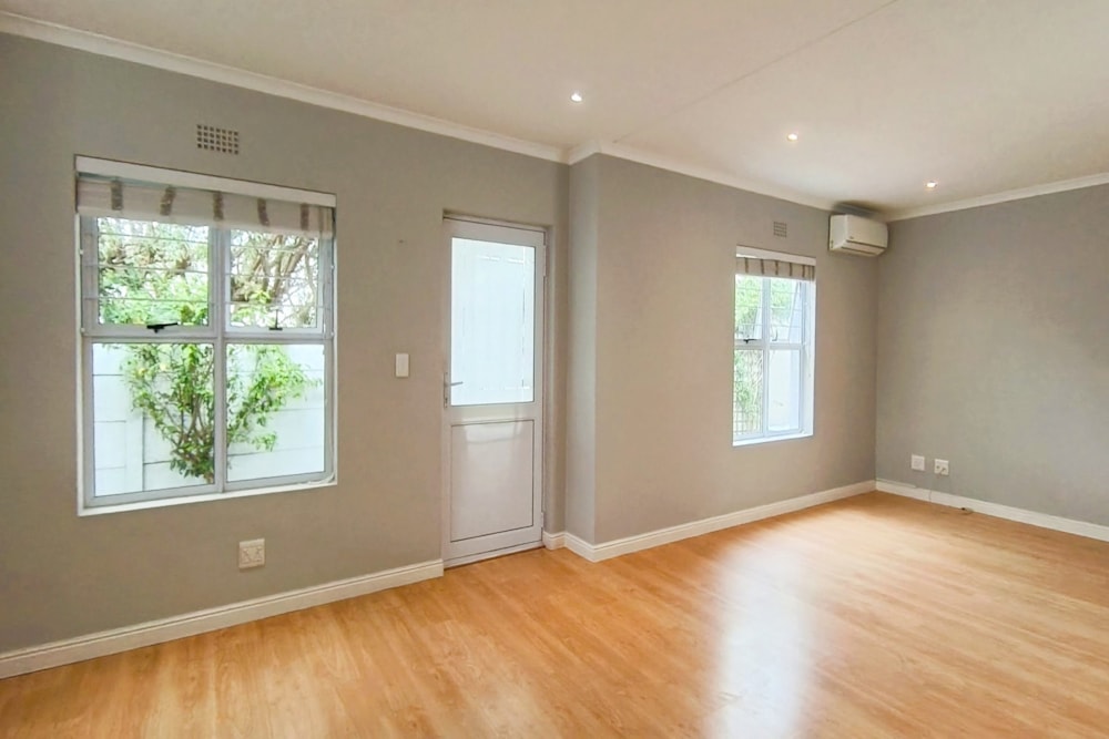 House to rent in Sunningdale, Blouberg - 1TV1744281 House to rent in Sunningdale, Blouberg - 1TV1744281