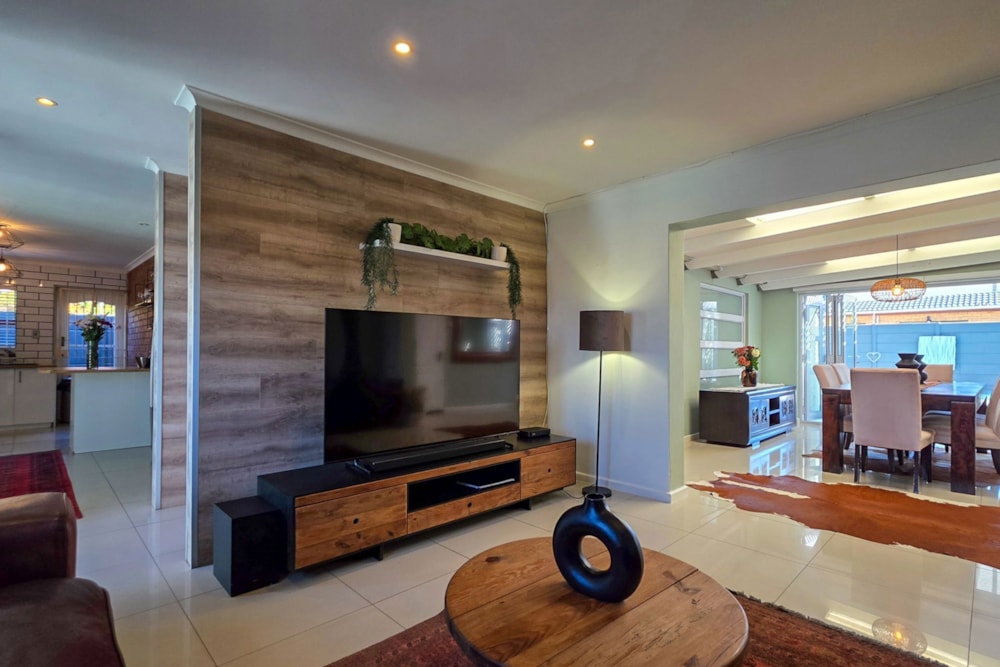 House for sale in West Beach, Blouberg - 1TV1744962 House for sale in West Beach, Blouberg - 1TV1744962
