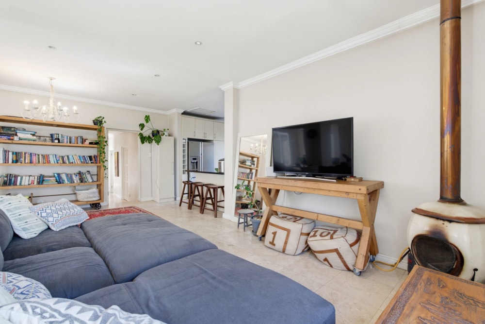 House for sale in Rondebosch Park Estate - KW1743974 House for sale in Rondebosch Park Estate - KW1743974