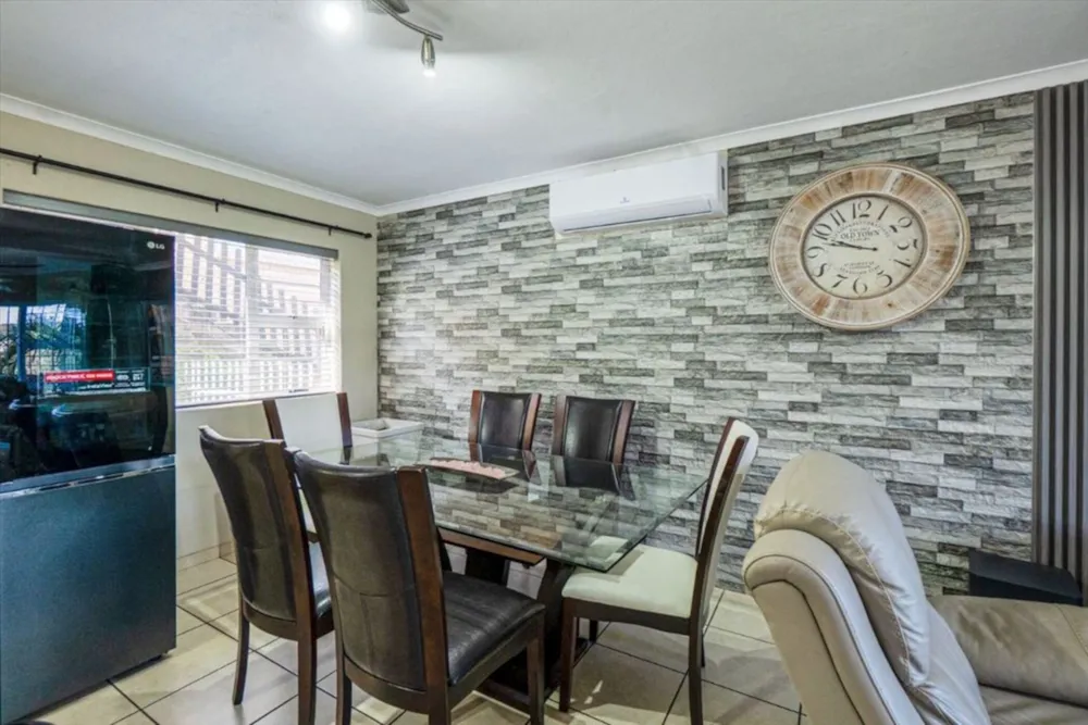 Townhouse for sale in Amanzimtoti - 1WB1745308 Townhouse for sale in Amanzimtoti - 1WB1745308
