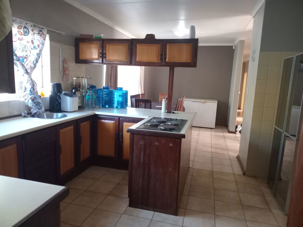 House to rent in White River - 1WR1746255