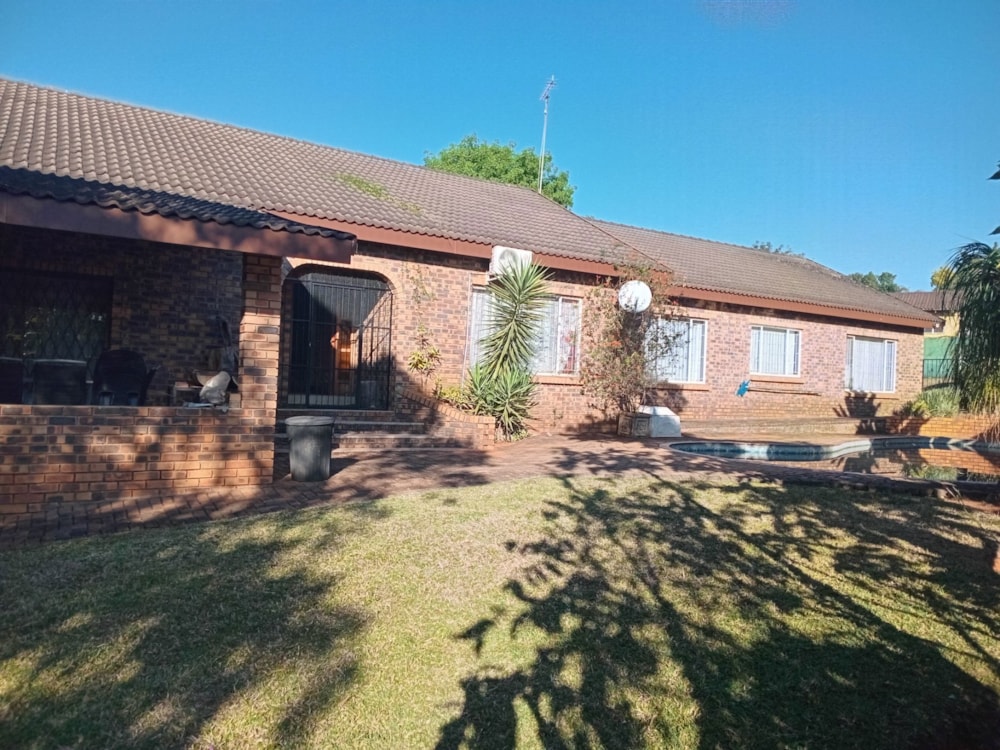 House to rent in White River - 1WR1746255