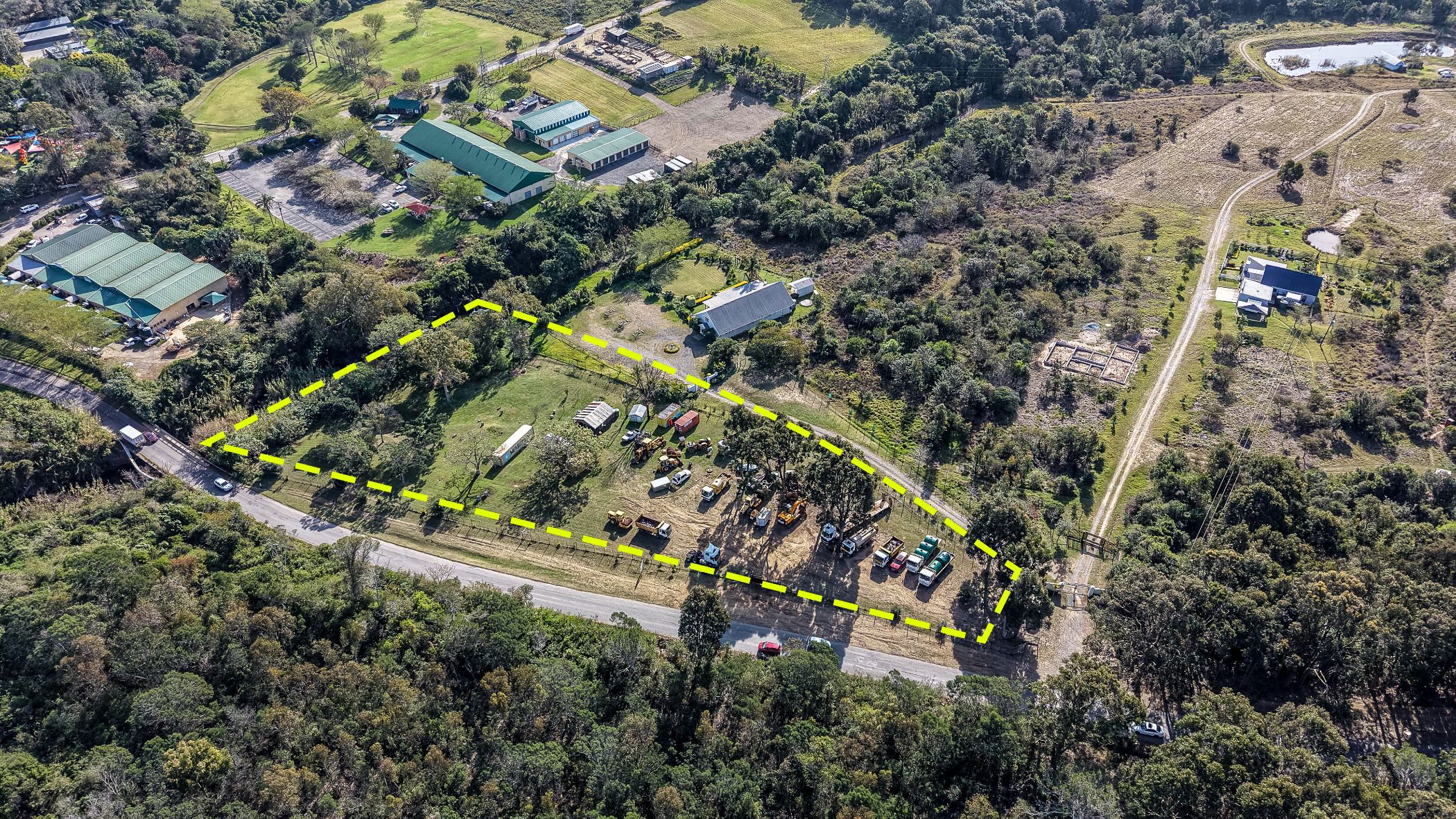 Smallholding for sale in Beacon Bay - 1EZ1746245