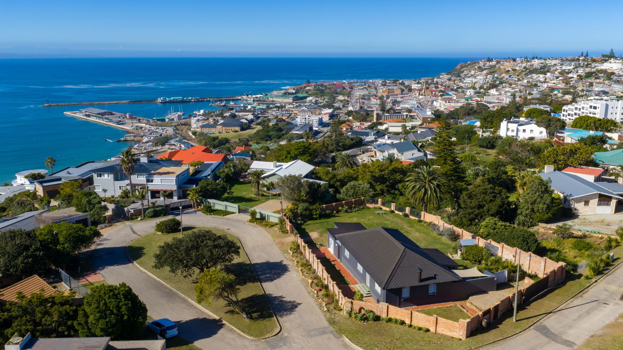 House for sale in Mossel Bay - 1MB1746435
