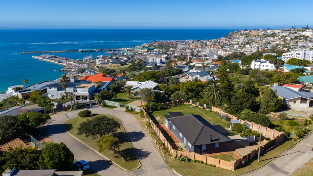 House for sale in Mossel Bay - 1MB1746435