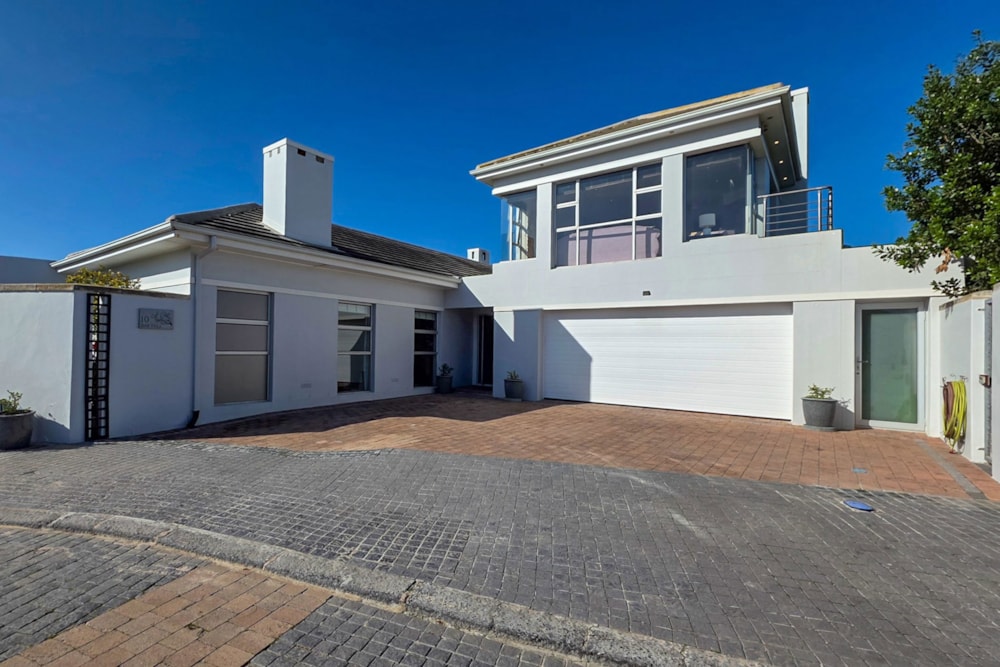 House for sale in Sunset Links - 1TV1745989 House for sale in Sunset Links - 1TV1745989