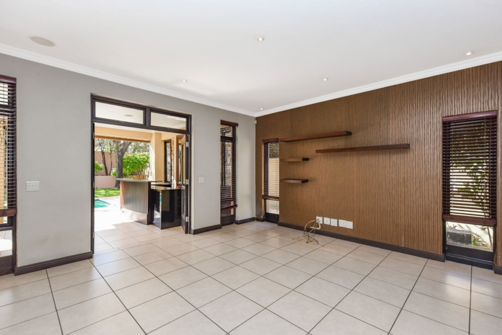 Security estate home for sale in Fernbrook Estate - FW1745275
