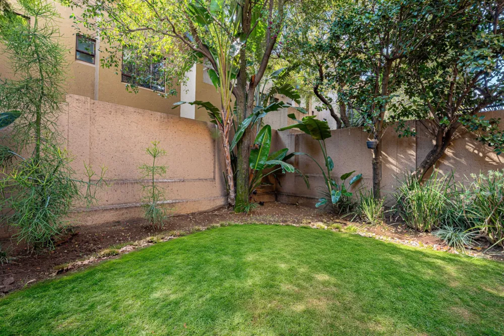 Apartment for sale in Sunninghill - FW1745187