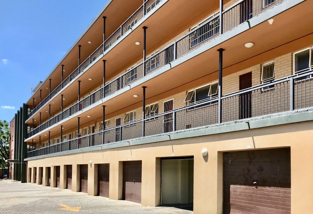 Apartment to rent in Rustenburg - 1RU1458333