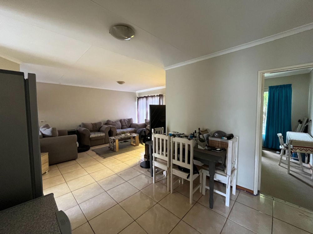 Townhouse for sale in Langenhovenpark - 1BX1745802 Townhouse for sale in Langenhovenpark - 1BX1745802
