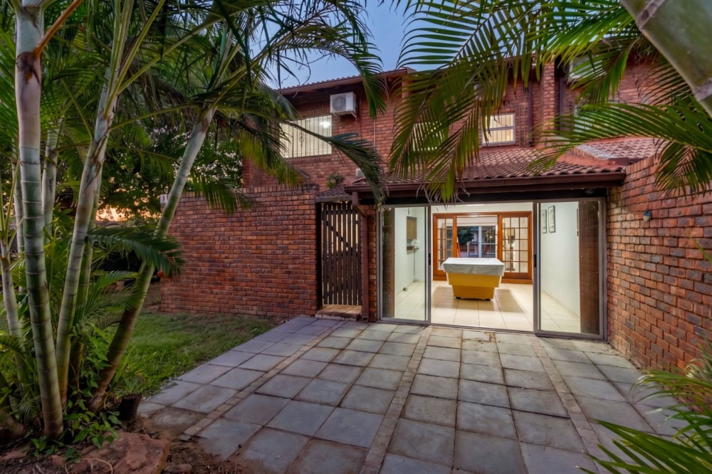 Townhouse for sale in uMhlanga Rocks - 1ND1745888 Townhouse for sale in uMhlanga Rocks - 1ND1745888