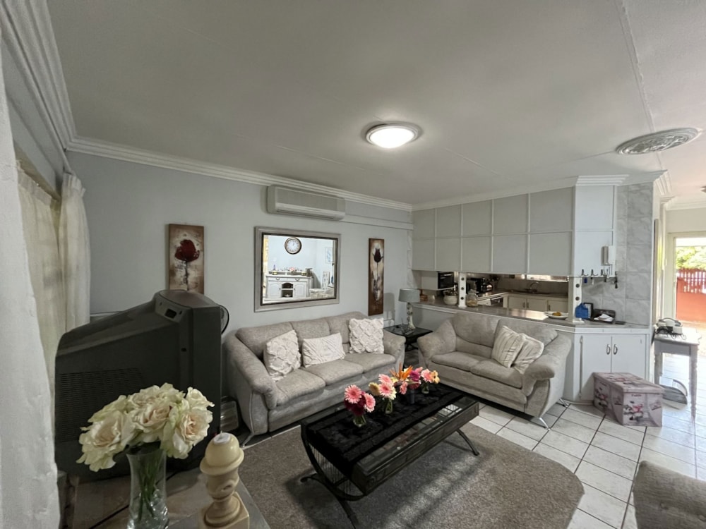Townhouse for sale in Langenhovenpark - 1BX1747223 Townhouse for sale in Langenhovenpark - 1BX1747223