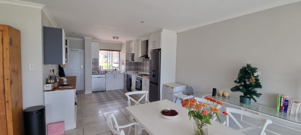 Apartment to rent in Port St Francis - 1SA1738195 Apartment to rent in Port St Francis - 1SA1738195