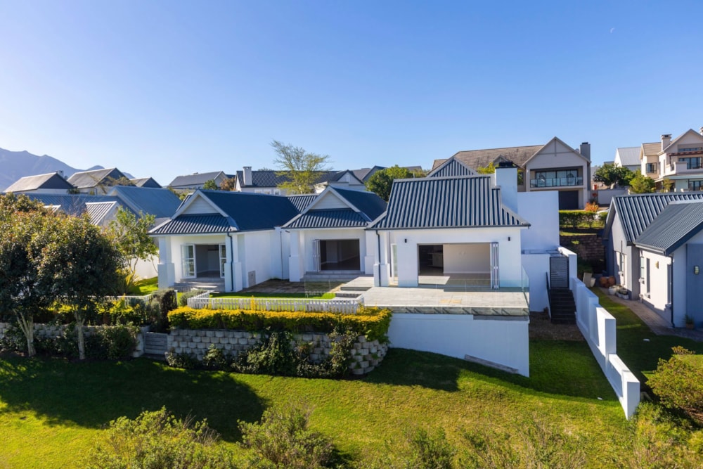 House for sale in Kingswood Golf Estate - GEO1747242