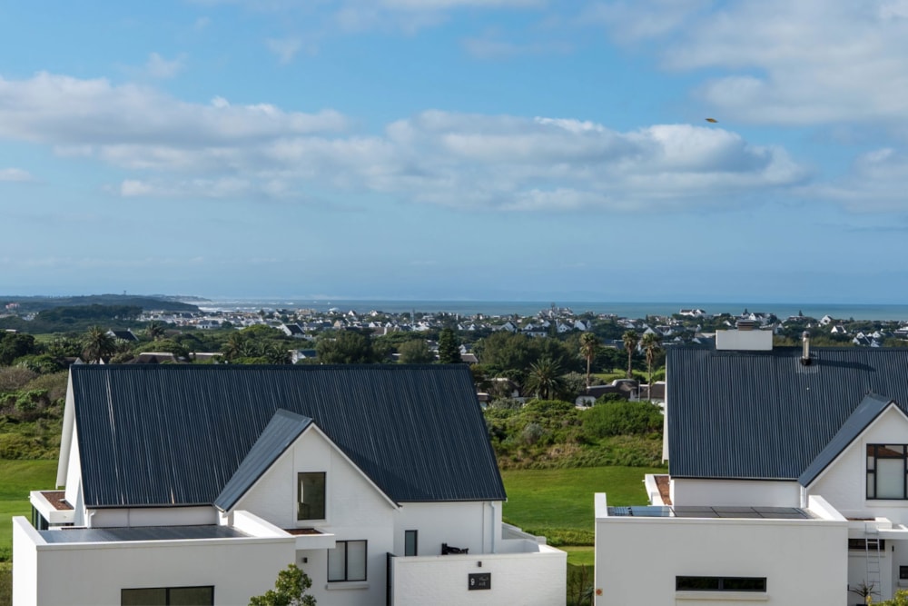 Apartment for sale in St Francis Links - 1SA1743292 Apartment for sale in St Francis Links - 1SA1743292