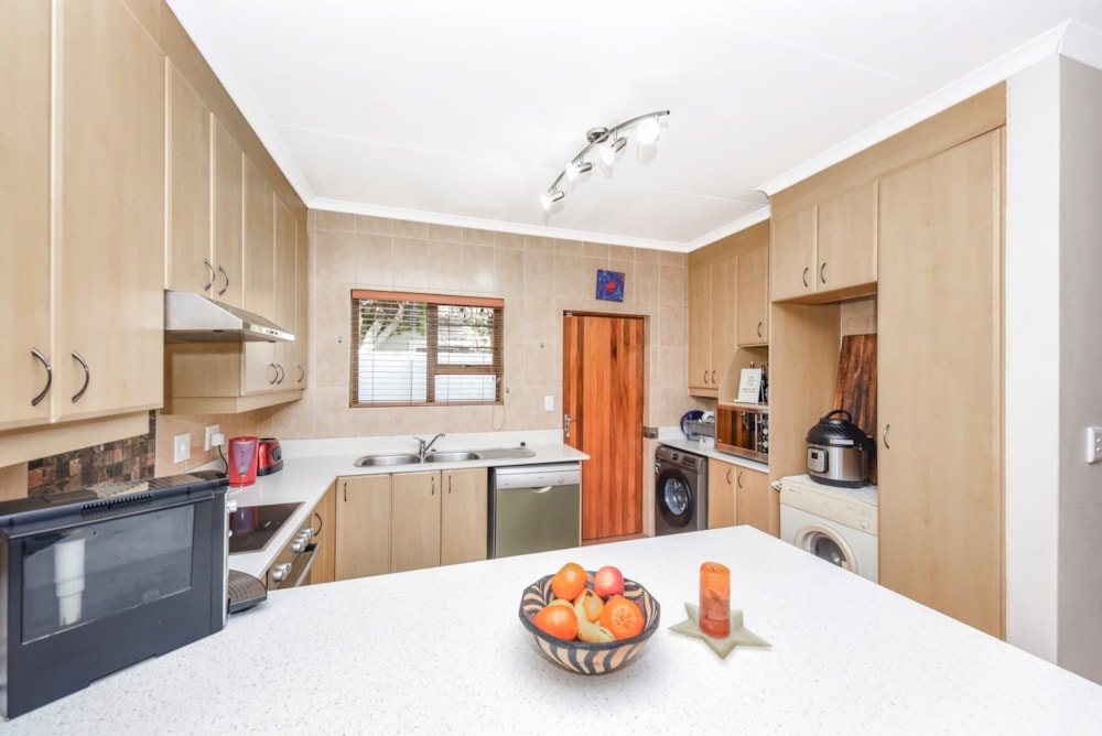 Single-storey cluster for sale in Douglasdale - FW1745349 Single-storey cluster for sale in Douglasdale - FW1745349