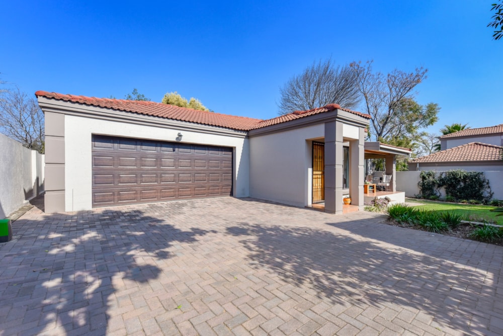 Single-storey cluster for sale in Douglasdale - FW1745349 Single-storey cluster for sale in Douglasdale - FW1745349