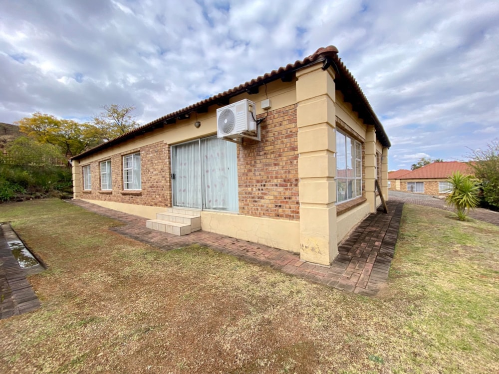 Townhouse for sale in Signal Hill, Newcastle - 1NW1747695 Townhouse for sale in Signal Hill, Newcastle - 1NW1747695