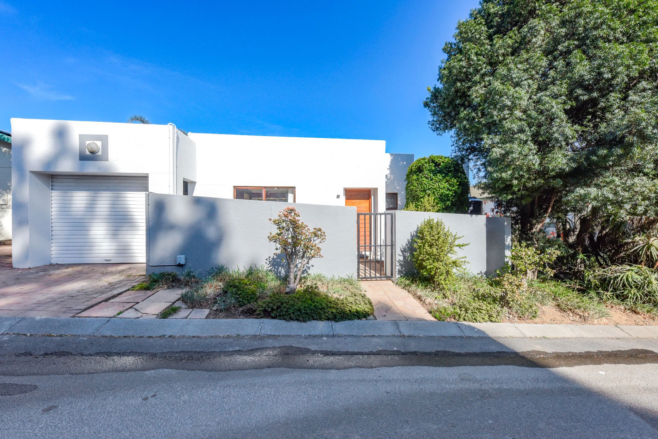 Cluster for sale in Bryanston - HP1742892