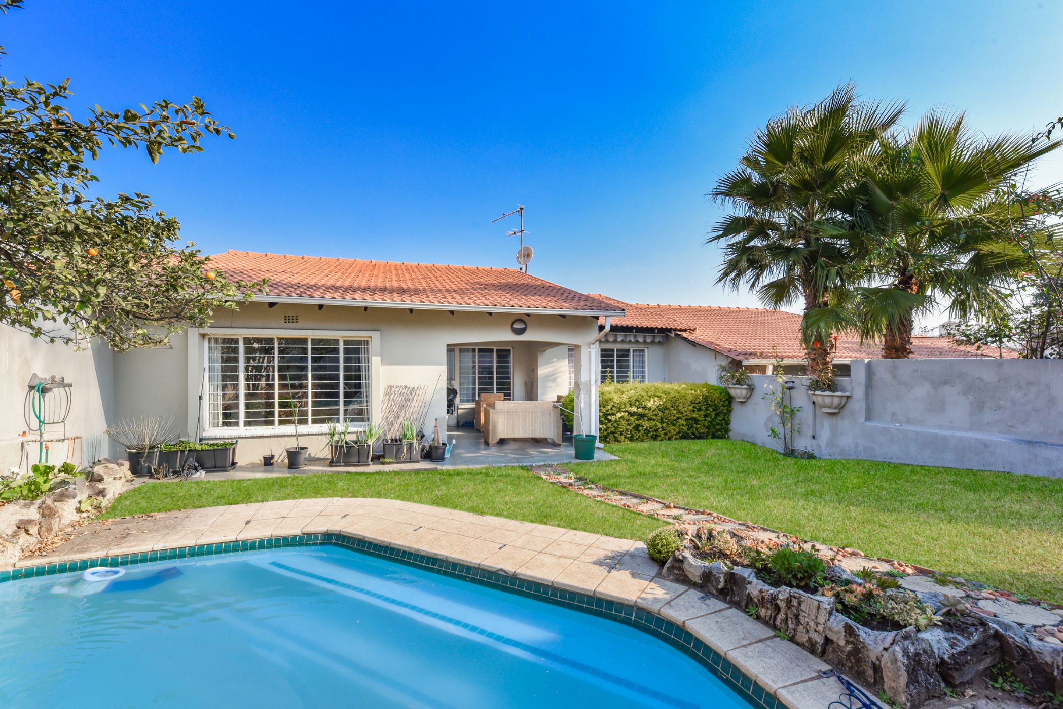 Garden apartment for sale in Bryanston - HP1745500