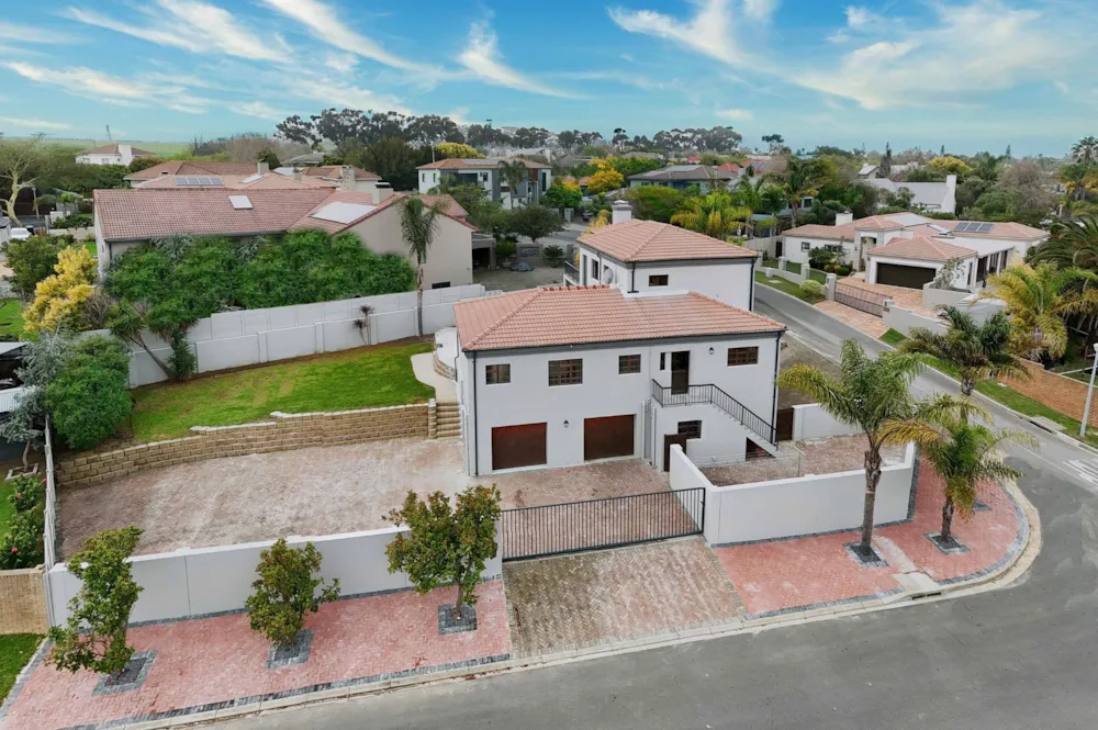 House let in Durbanville - NSL1745377