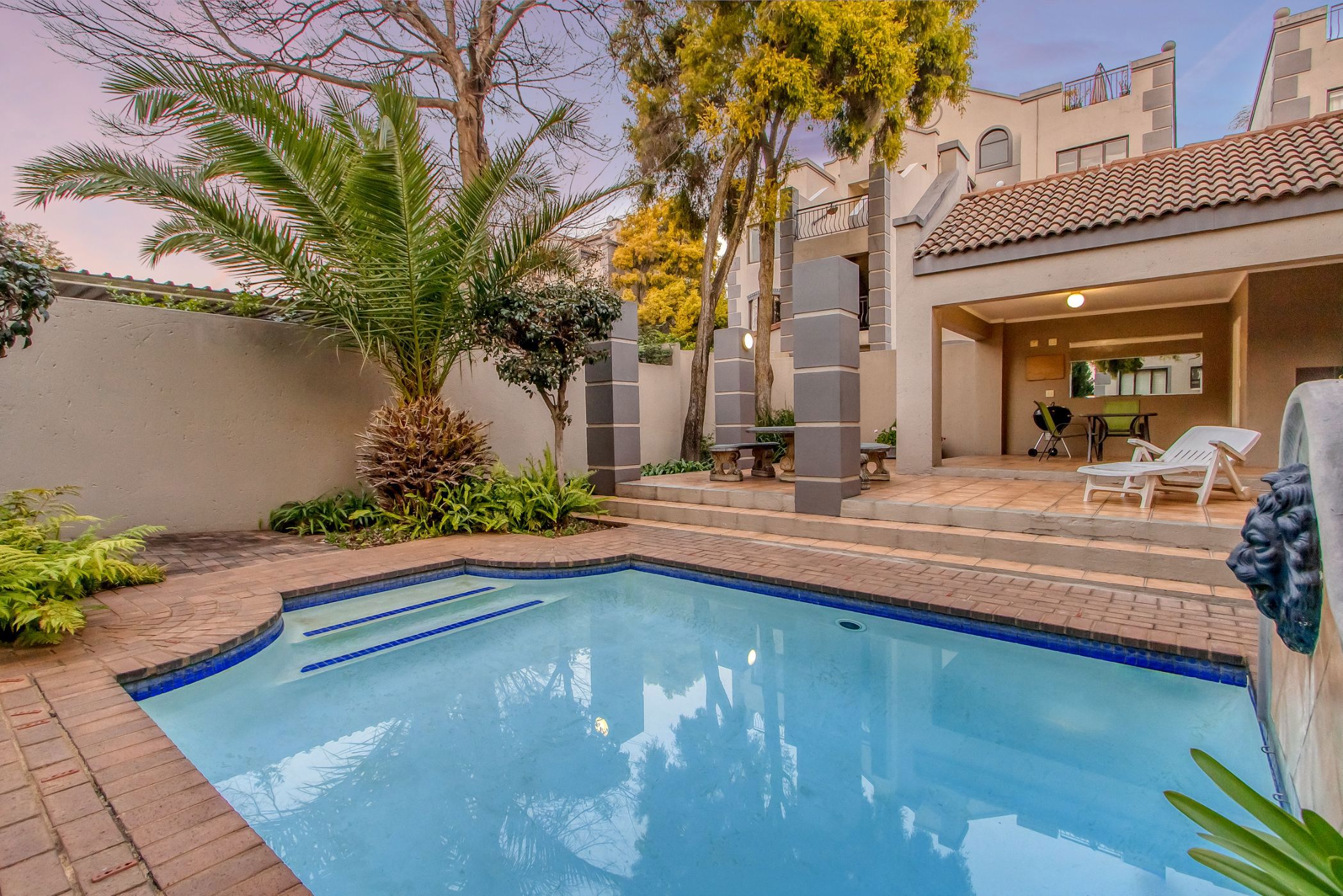 Apartment for sale in Waverley, Johannesburg - HP1748429