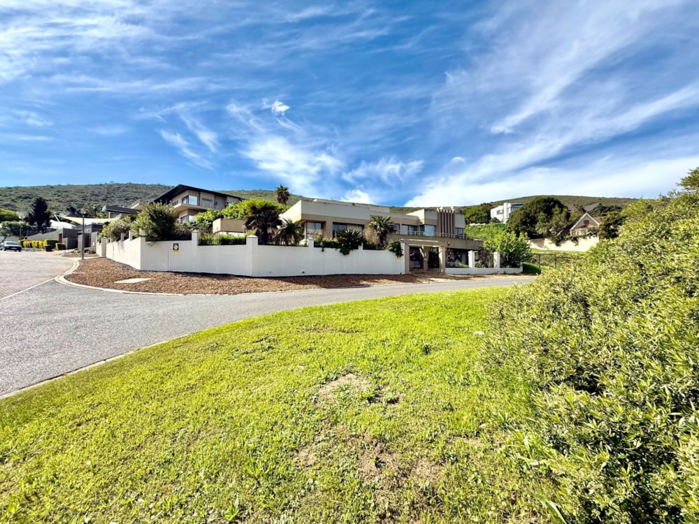 House for sale in Plattekloof - 1PLA1750143 House for sale in Plattekloof - 1PLA1750143