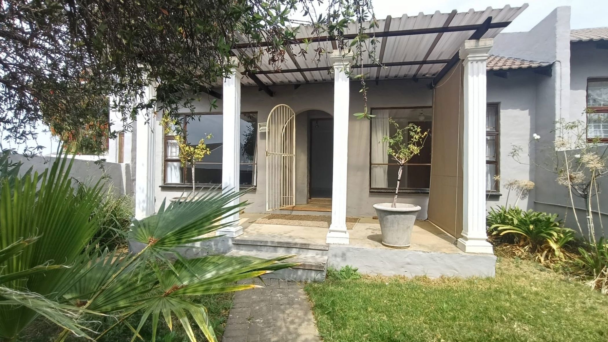 Townhouse to rent in Langenhovenpark - 1BX1750624