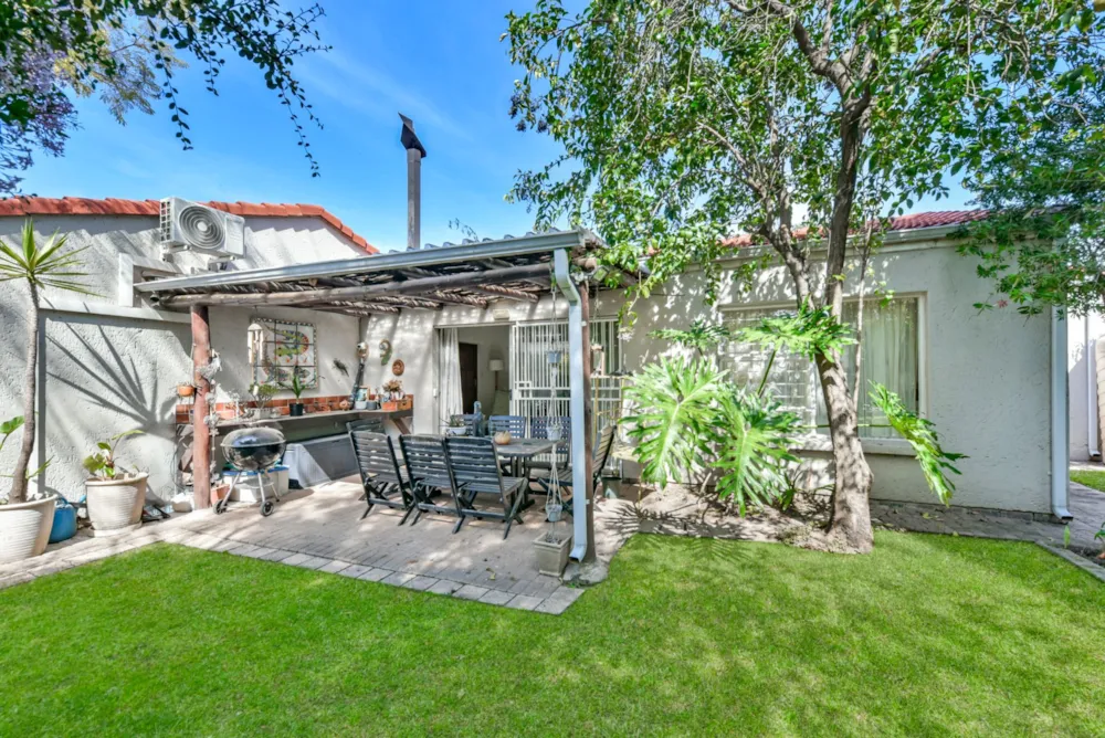 Single-storey cluster for sale in Johannesburg North, Fourways Area - FW1750125 Single-storey cluster for sale in Johannesburg North, Fourways Area - FW1750125
