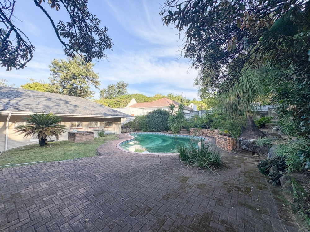 House for sale in Nelspruit Ext 1 - 1NS1750811 House for sale in Nelspruit Ext 1 - 1NS1750811
