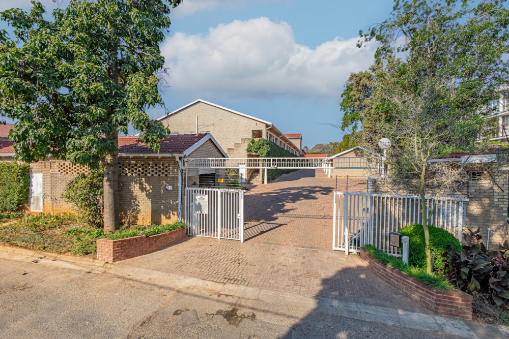 Apartment for sale in Hyde Park, Sandton - HP1748435