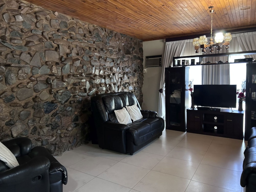 House to rent in West Acres - 1NS1749536