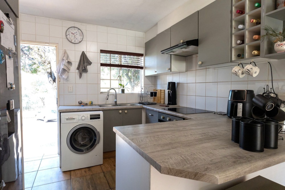 Townhouse for sale in Wilgeheuwel - RAN1748225 Townhouse for sale in Wilgeheuwel - RAN1748225